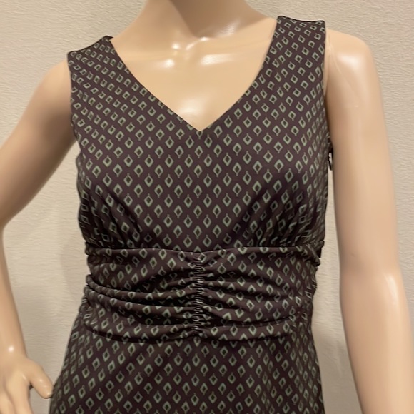 Ann Taylor Loft dress 👗 size 4P - Picture 2 of 11